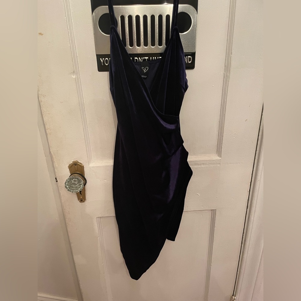 navy velvet cocktail dress